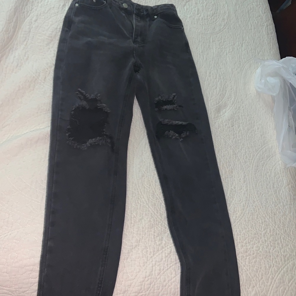 Black high waisted ripped mom jeans !